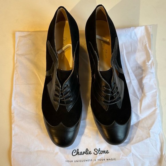 CHARLIE STONE ‘Boss’ Leather Ankle Booties in Black - Picture 13 of 16